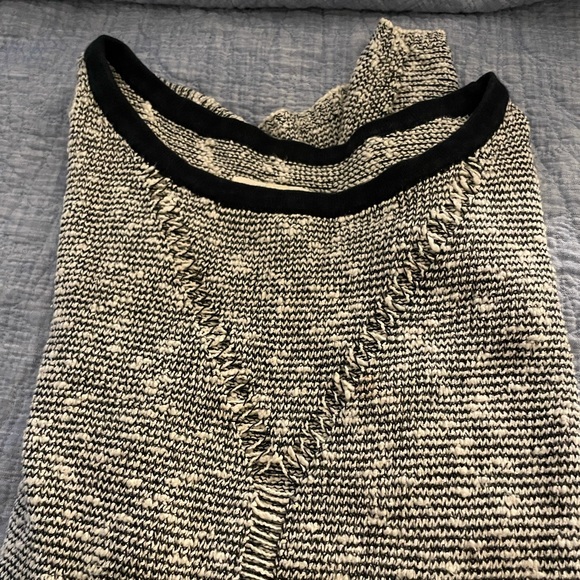 Ladies youthful sweater by Vans - Picture 1 of 4